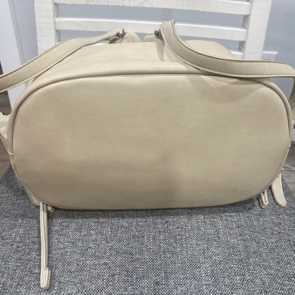 Fawn Design Cream Drawstring Backpack - Picture 3 of 11